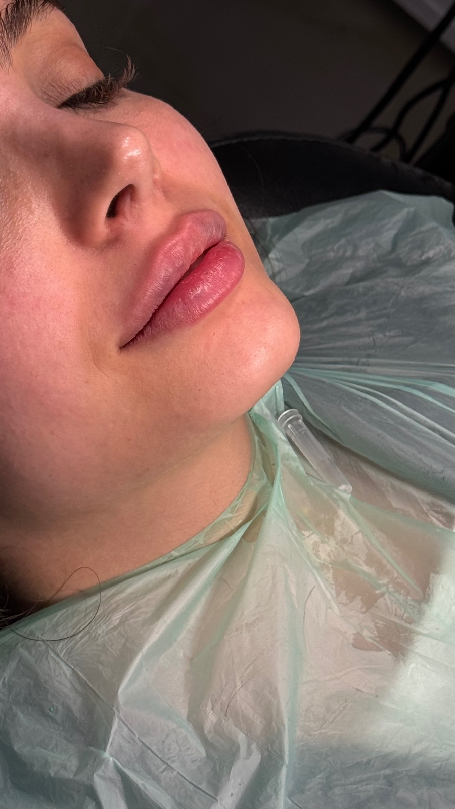 تصویر محیط کلینیک زیبایی ساده