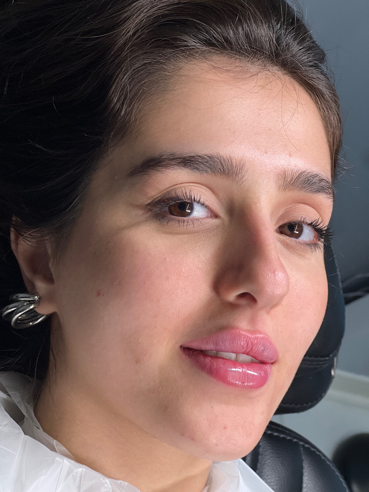 تصویر محیط کلینیک زیبایی ساده