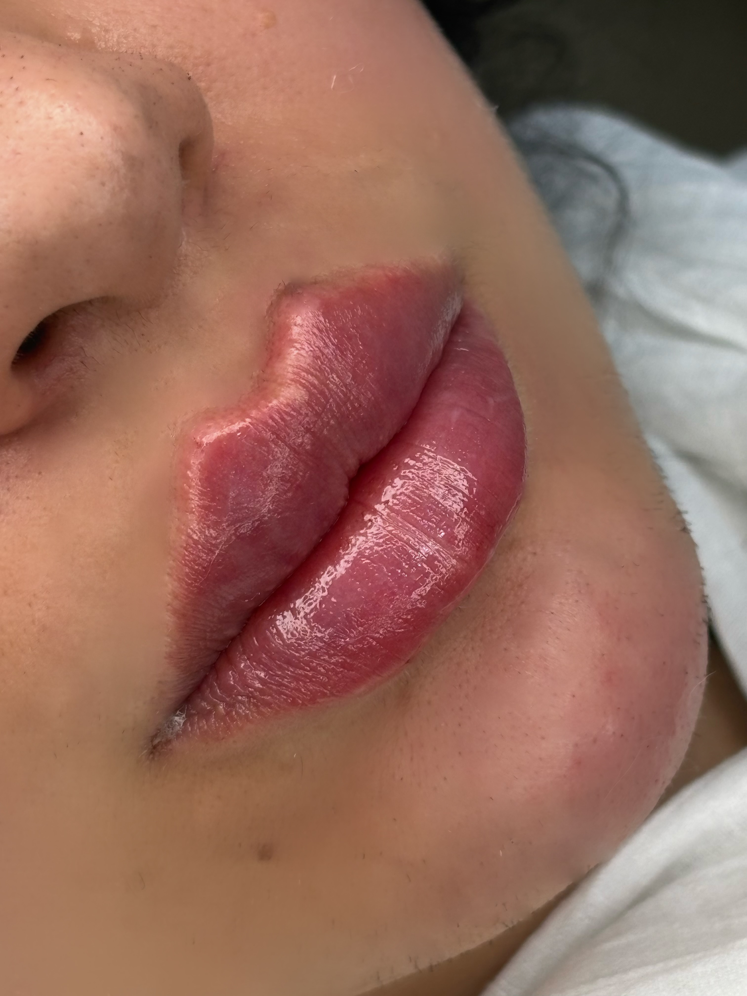 تصویر محیط کلینیک پوست مو زیبایی و لیزر کهربا