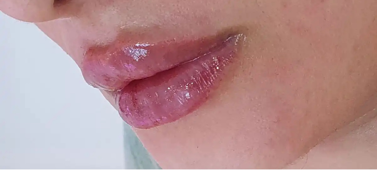 تصویر محیط مرکز زیبایی و لیزر شادیم