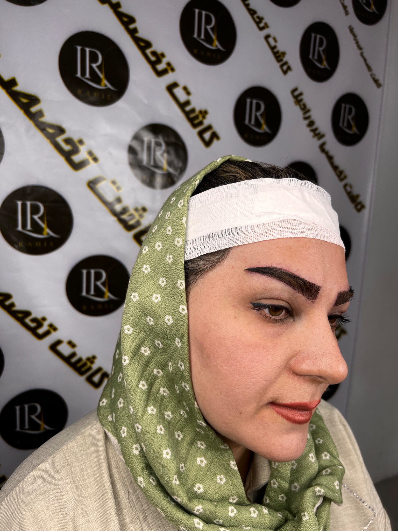 تصویر محیط کاشت تخصصی ابرو راحیل