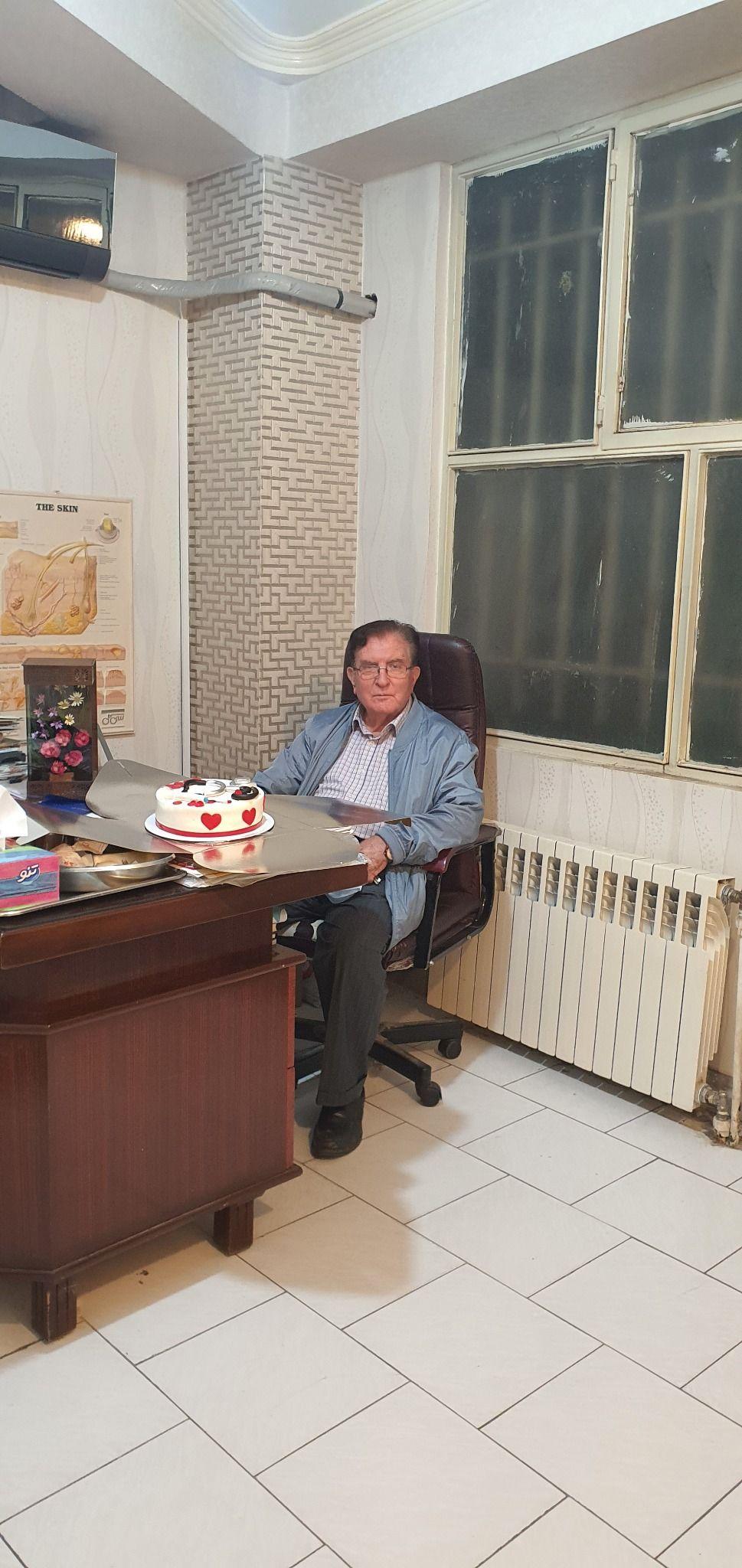 تصویر محیط مطب زیبایی و پوست دکتر مجید دلاور